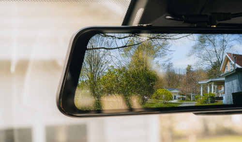 Why Should Every Car Owner Consider Investing in a Reverse Camera?